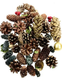 Christmas Warehouse Pine Cones, Stars, Berries & Leaves Assorted Christmas Decoration Mix - 300G> Natural Christmas Decorations